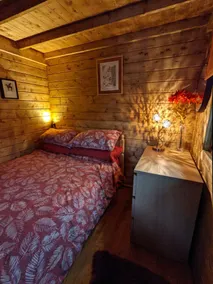 Isle of Anglesey - cute dog friendly cosy cabin with dedicated EV charging  - Image 3