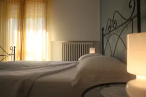 Appartamento in casa bifamiliare con parco e piscina esclusivi a 10' dal mare - Image 5