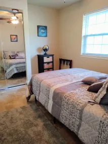 Cozy Boho Lake Front Condo with STUNNING views! - Image 5
