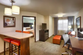 Relaxing Retreat! 1 Bedroom Suite with Access to a Heated Pool & Hot Tub | Free Breakfast Buffet - Image 5