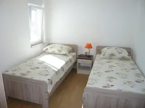 Holiday Home Stipe - Image 4