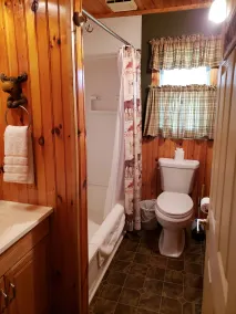 Pymatuning Lake  Cottage! - Image 4
