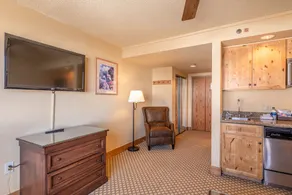 Grand Lodge 259 - 2 Bedroom Condo with Pool & Hot Tub - Image 3