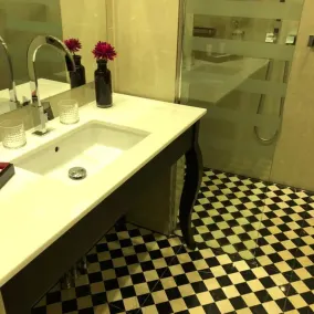 beautiful classic central apartment - Image 4