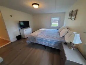 2 Bedroom Close to Town Home - Image 5
