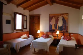 Agriturismo L aglientu- Olivo Room - Image 5