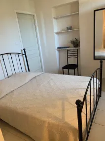IN HOUSE SEA VIEW & ON ILE ROUSSE : T3 /4 PERS.  TERRACE/CLIM BEACH 800m away - Image 4
