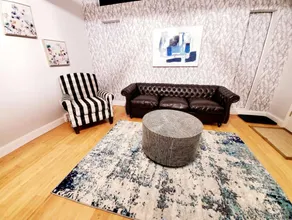 Contemporary Private Studio near Mine Falls - Image 4