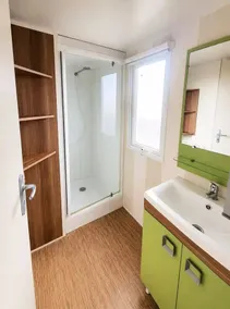 Fantástica casa móvil con terraza, barbacoa y jardín - Image 4