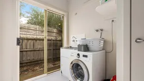 Superb Quiet Court Location Family Friendly Retreat in a Prime Location - Image 2