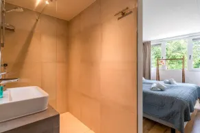 Luxury 10-person family villa - Image 5