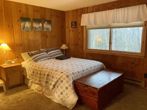 Black Bear Bungalow- SKI HOME, On Moover line - Image 4