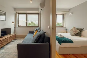 LEGACY OPORTO DESIGN APARTMENT E by VACATIONY - Image 4