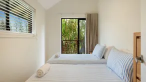 Brunswick Palms 1 - Image 3