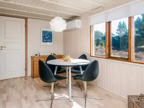 4 person holiday home in Fanø - Image 5