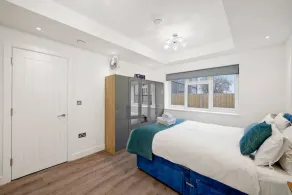 Bright and stylish 1 bedroom flat, great location! - Image 4