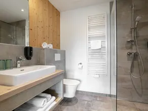 Apartment with sauna and southwestfacing balcony - Image 4