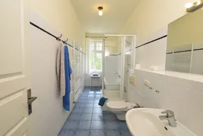 Ferienwohnung \"Gut Grubnow Rügen - 3\" mit Seeblick, Gemeinschaftsterrasse und WLAN - Image 3