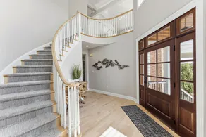 Enjoy your summer vacation in this lovely 5 bedroom, 5 bath home only steps to one of Stone Harbor's nicest beaches. - Image 3