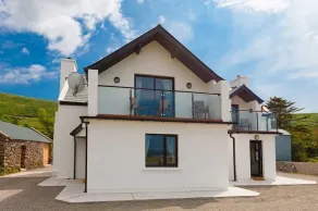 1 bedroom Apt overlooking Waterville Lake - Image 3