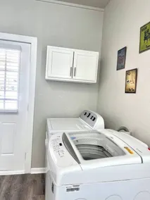 Completely remodeled efficiency unit one block from the Smithville square - Image 2