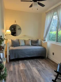 Cheerful Peaceful 4 BR Country Cottage Farmhouse - Image 5