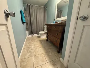 3Bed 2Bath Full Kitchen Family Neighborhood - Image 4