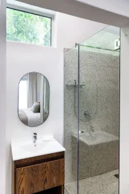 Skinkikofi Guest House - Image 3