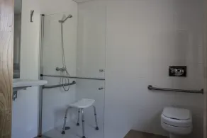 Valley House - Image 4