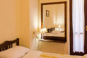 Iason Studios in the Picturesque old Venetian Town, Chania - Image 5