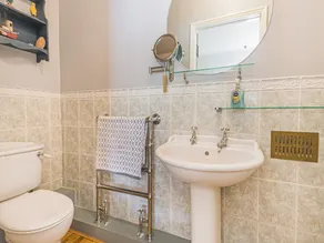 4 bedroom accommodation in Wangford, near Southwold - Image 4