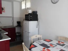 Sunny Studio with Balcony, Parking, and WiFi in Amélie-les-Bains - Image 5