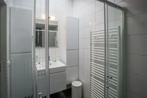 Luxurious Holiday Home in Kattendijke with Terrace - Image 2