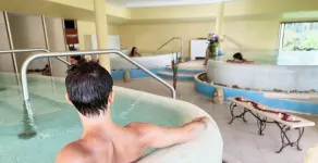 Hotel with swimming-pool in Arborea just 600 meters from the sea - Image 3