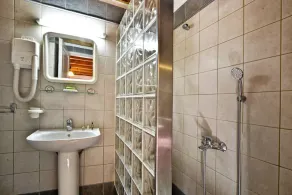 The Olive Press Cottage - Image 3