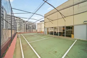 Central ACT Studio with Indoor Pool and Gym - Image 5