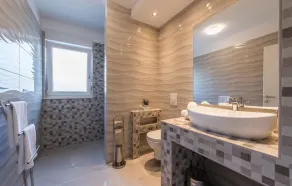 Bellissima casa con 4 camere da letto a. - Image 3