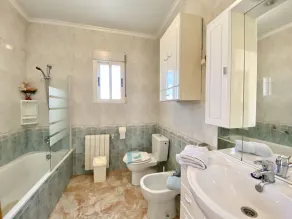 Great location !! Villa with Pool in Heart of Quesada, Air con , WIFI - Image 3