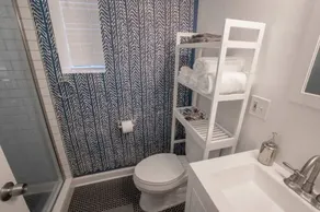 HUGE 1700 sqft 3bd West Loop Penthouse w/ Balcony - Image 4