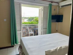 Island Retreat - King Bed - Image 5