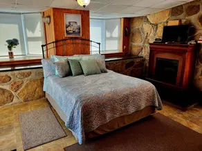 Exklusives Schloss, zentral gelegen von Branson bis zum wunderschönen Buffalo River! - Image 3