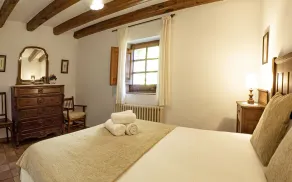 Casa Romira - Authentic villa w/ mountain views, pool, BBQ & large garden - Image 2
