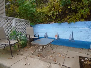 Lower flat steps from the lake and downtown - Image 5