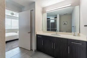 Daytona 2BR | Pool + Free Parking, Pets - Image 3