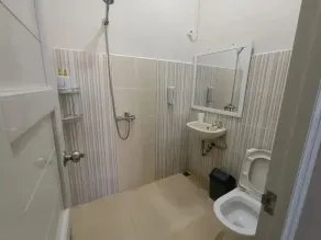 Cozy, Spacious, Perfectly Clean - Image 2