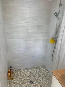 Vivenda de luxo e tranquila, com piscina - 10 minutos das praias - Image 3