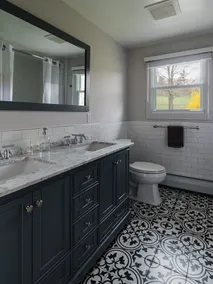Newly Renovated \"Yellow Door Ranch\" on 7 acres sleeps 10 - Image 5