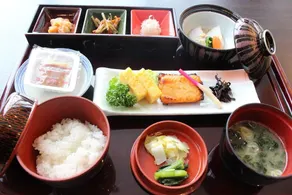 English Garden Hotel Reant - Image 5