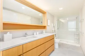 Luxury Ocean View High-Rise Condo at Sky Ala Moana wAmazing Amenities - Image 4