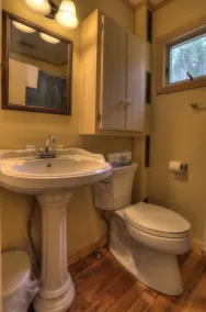 Beach Front Retreat - Private home on Mooselookmeguntic Lake - Image 3